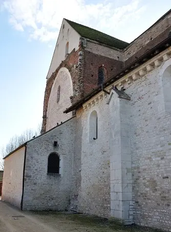 Église de Saint-Marcel : extérieur